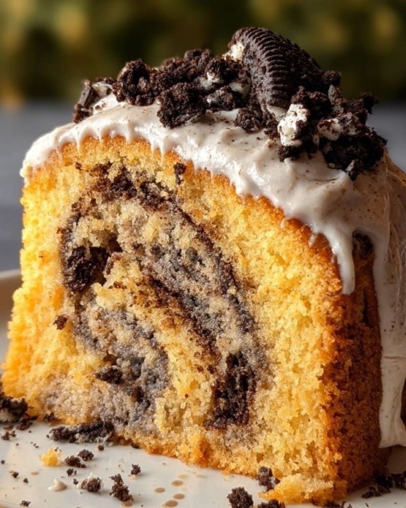 Oreo Honeybun Cake