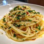 Spaghetti with Garlic and Oil (Aglio E Olio)