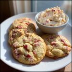 Strawberry Banana Pudding Cookies with Cheesecake Dip