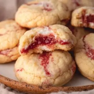 Strawberry Cheesecake Cookies